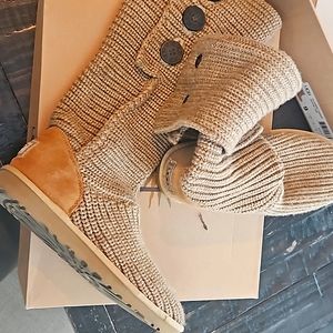 Knit Uggs